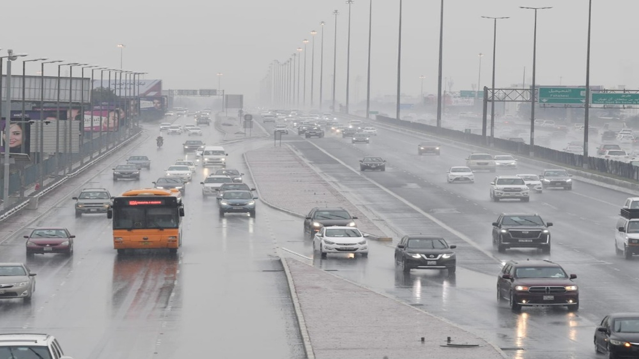 أمطار متفرقة.. الأرصاد الجوية توضح خريطة الطقس خلال عطلة نهاية الأسبوع